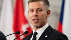 Závecz: A Tisza elmozdult a csúcspontról, a Fidesz a mélypontról