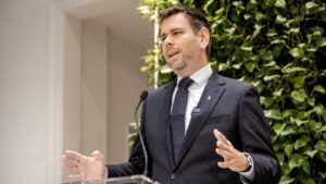 Vitézy feljelentést tesz, miután a VEKE elnöke a fejbe lövésére utalt egy kommentben