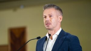 Magyar Péter üzent: A „cselédpropaganda” árulást követett el a gyerekek ellen
