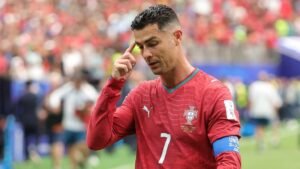Ronaldo addig nem tér vissza a válogatottba, amíg marad a mostani kapitány