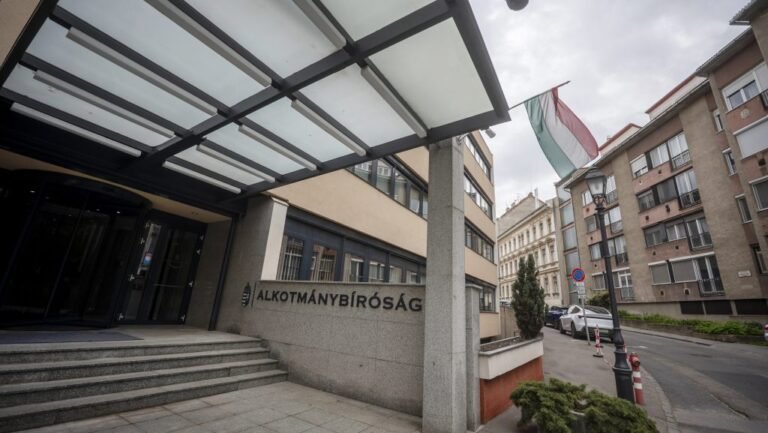 Kiírták a pályázatot, lehet pályázni Polt Péter székére