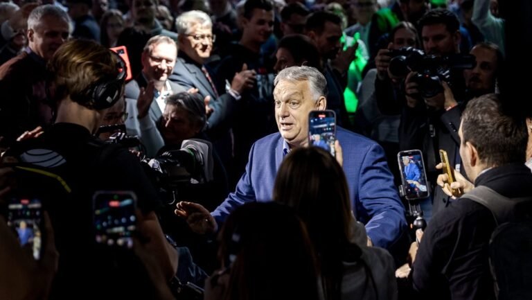 Jegyet kell venni a ma nyíló DPK-táborba – Orbán Viktor nem szerepel a programban