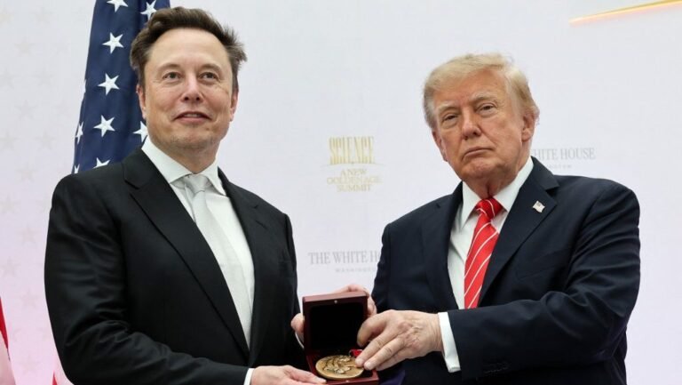 Mégis Elon Musk lehet a felelős a Starlink ukrajnai szolgáltatásának korlátozásáért