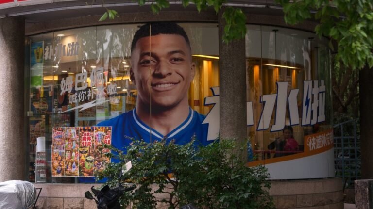 „Kiszámíthatatlan következményekkel járna” – százmilliókat bukhatna a La Liga Mbappé miatt, a Real Madrid kétszer is elnézést kért Kínától