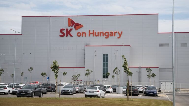 Újabb 100 milliós bírsággal feketelistára került az iváncsai akkugyár