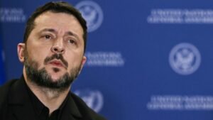 Zelenszkij: Ukrajna fokozza az orosz olajfinomítók elleni támadásokat